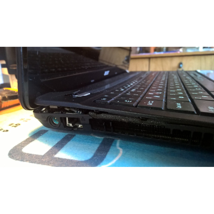 Ремонт корпуса ноутбука