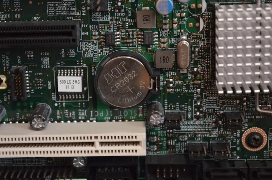 Батарейка питания чипа BIOS