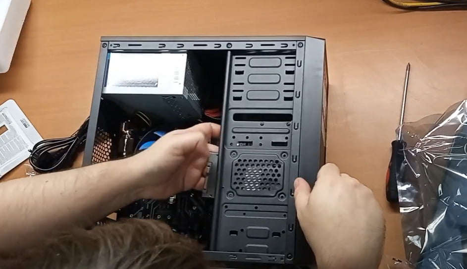 Установка жесткого диска