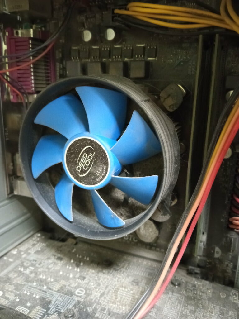 Ремонт комп'ютерів та ноутбуків